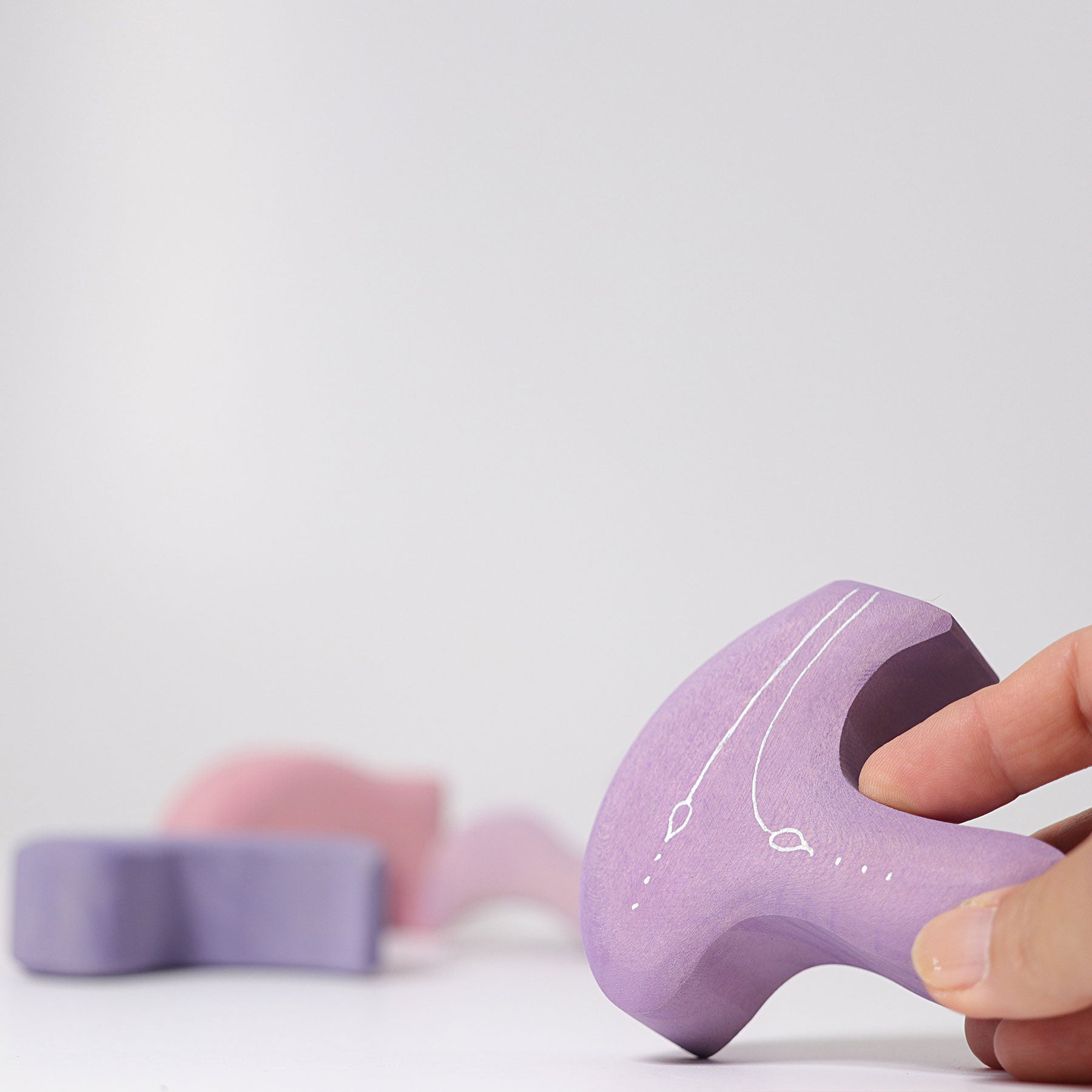 GRIMMS GRIMMS - Casa Coral - Purple/pink - Pearls & Swines