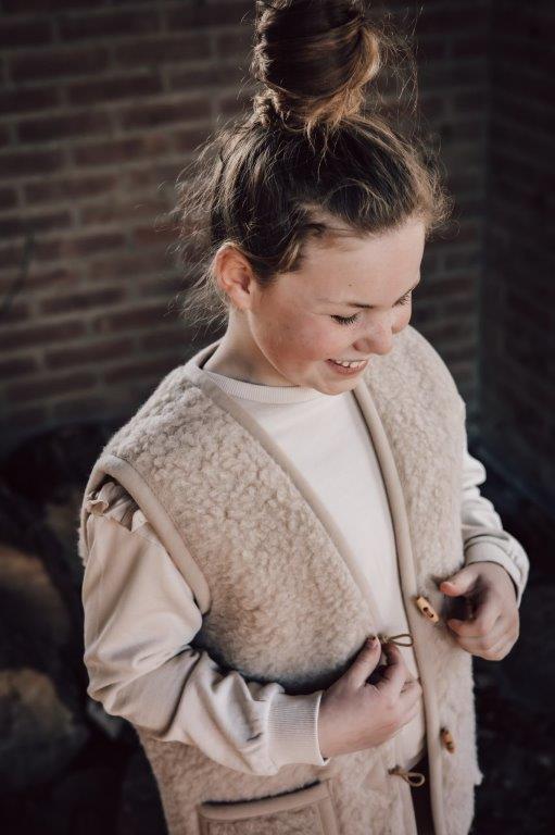 Alwero Alwero - Body Warmer Alpen Junior - Milk Tea - Pearls & Swines