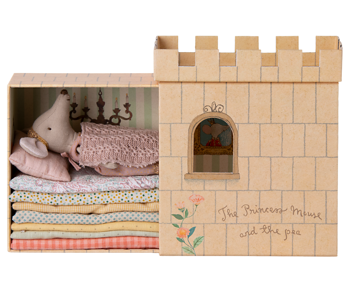 Maileg Maileg - Princess and the pea - Big Sister Mouse - Pearls & Swines