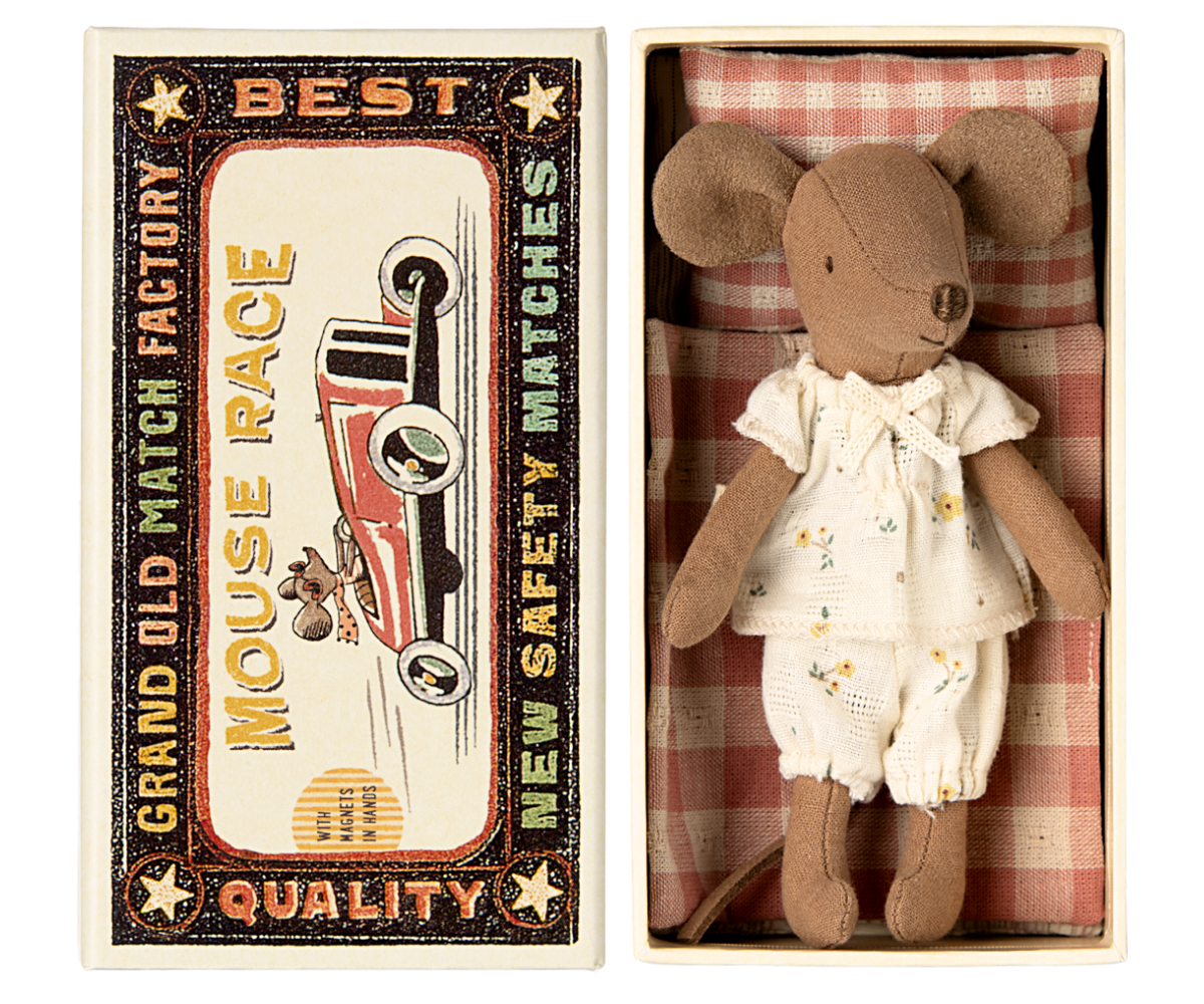 Maileg Maileg - Big Sister Mouse in Matchbox - Pearls & Swines