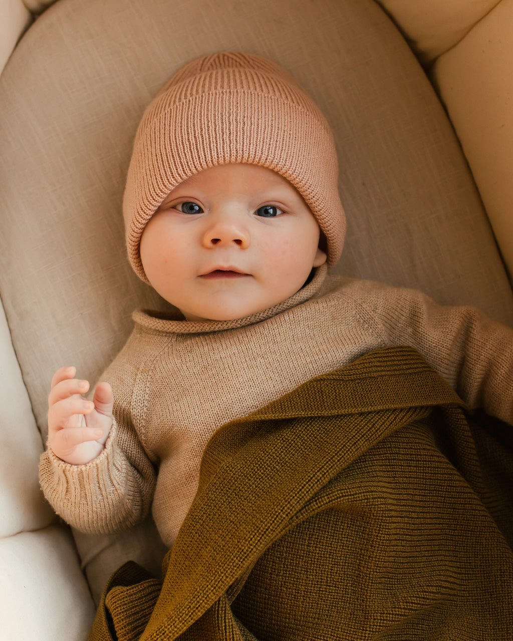 Hvid Hvid - Beanie Fonzie Newborn - Apricot - Pearls & Swines