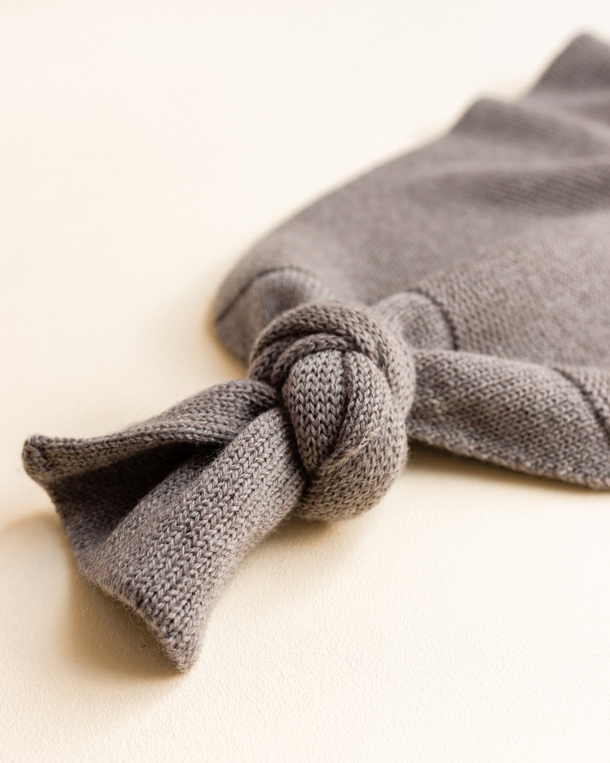 Hvid Hvid - Cocoon - Otter - Pearls & Swines