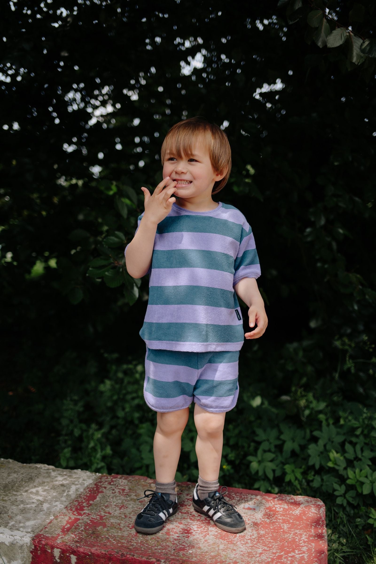 Daily Brat Daily Brat - Striped Towel t-shirt Teal - Pearls & Swines