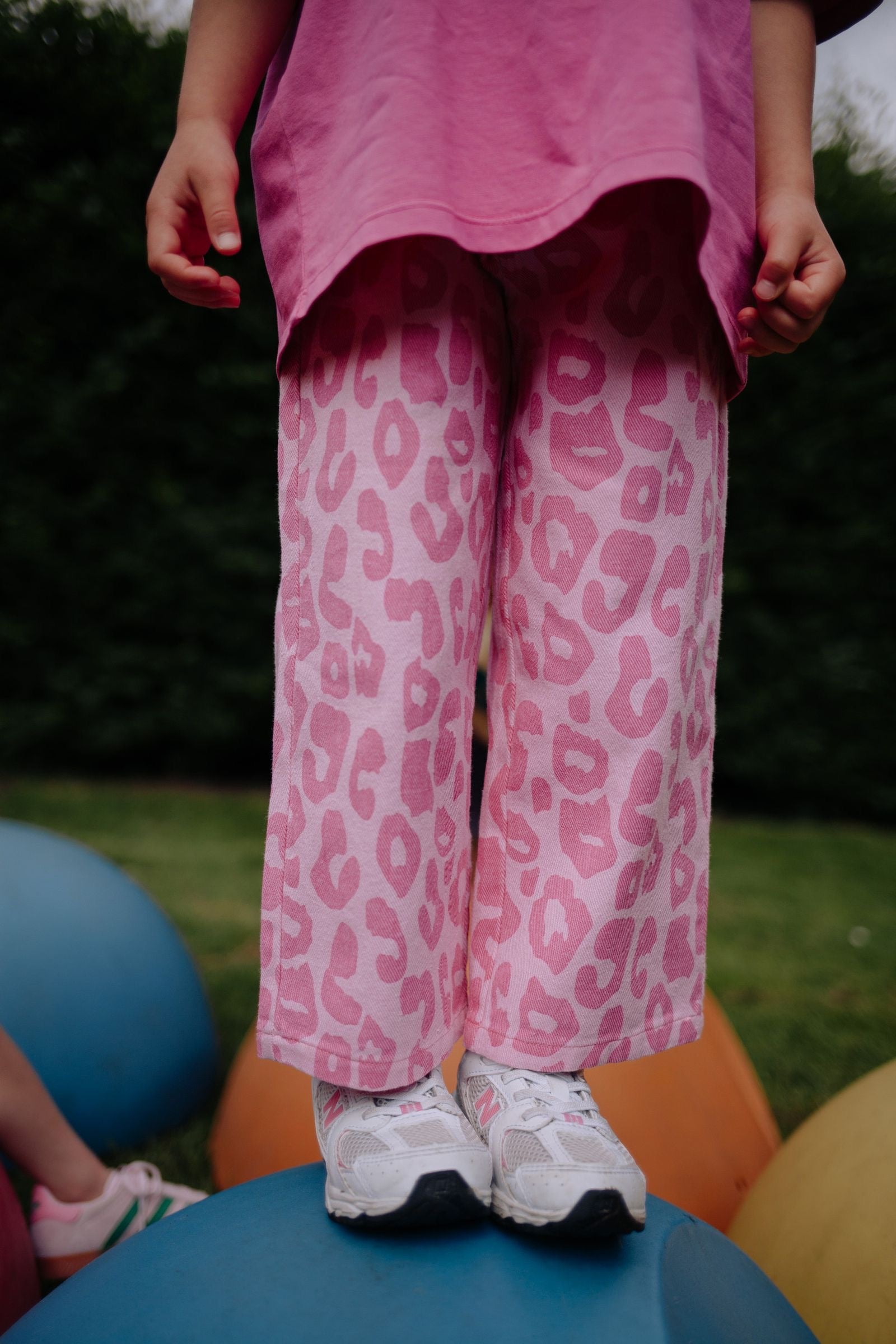 Daily Brat Daily Brat - Bubble Blush Leopard Jeans - Pearls & Swines