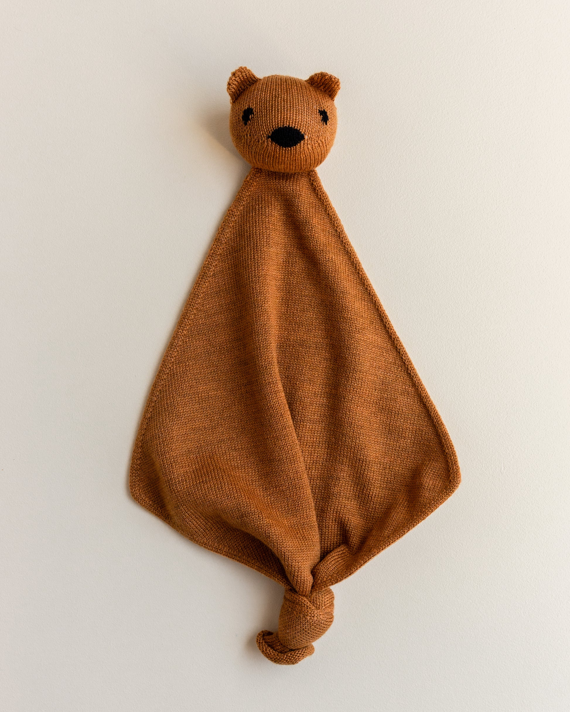Hvid Hvid - Teddy Tokki - Rust - Pearls & Swines