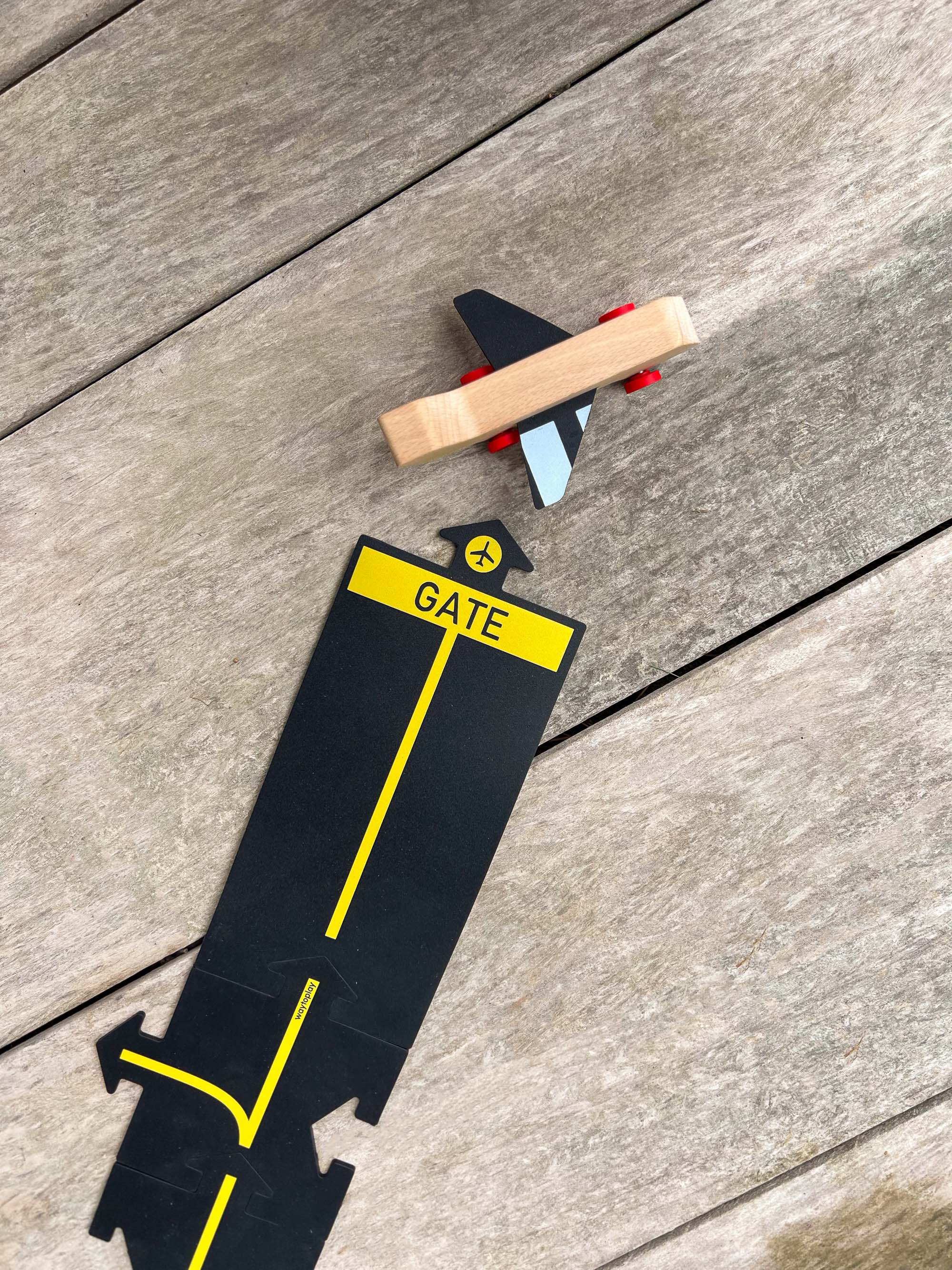 Waytoplay Waytoplay - Flyer - Wood Airplane - Pearls & Swines