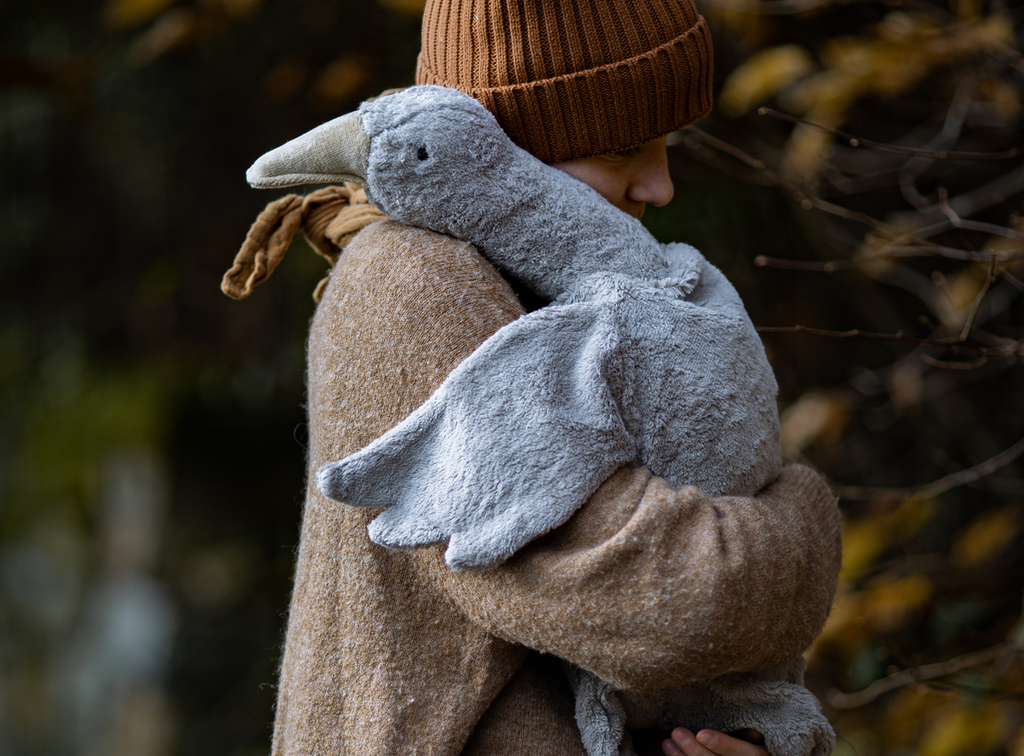 Senger Senger Cuddly Animal Goose Large - Grey - Pearls & Swines