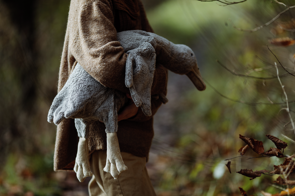 Senger Senger - Cuddly Animal Goose - Large - Grey - Pearls & Swines