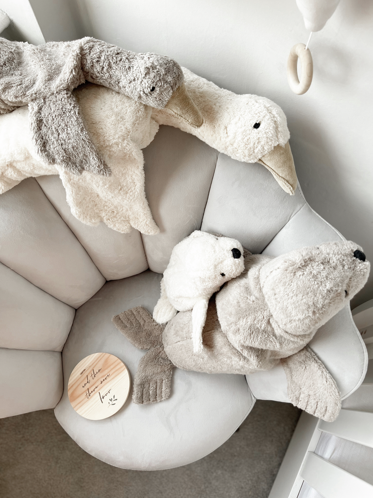 Senger Senger - Cuddly Animal Goose - Small - Grey - Pearls & Swines