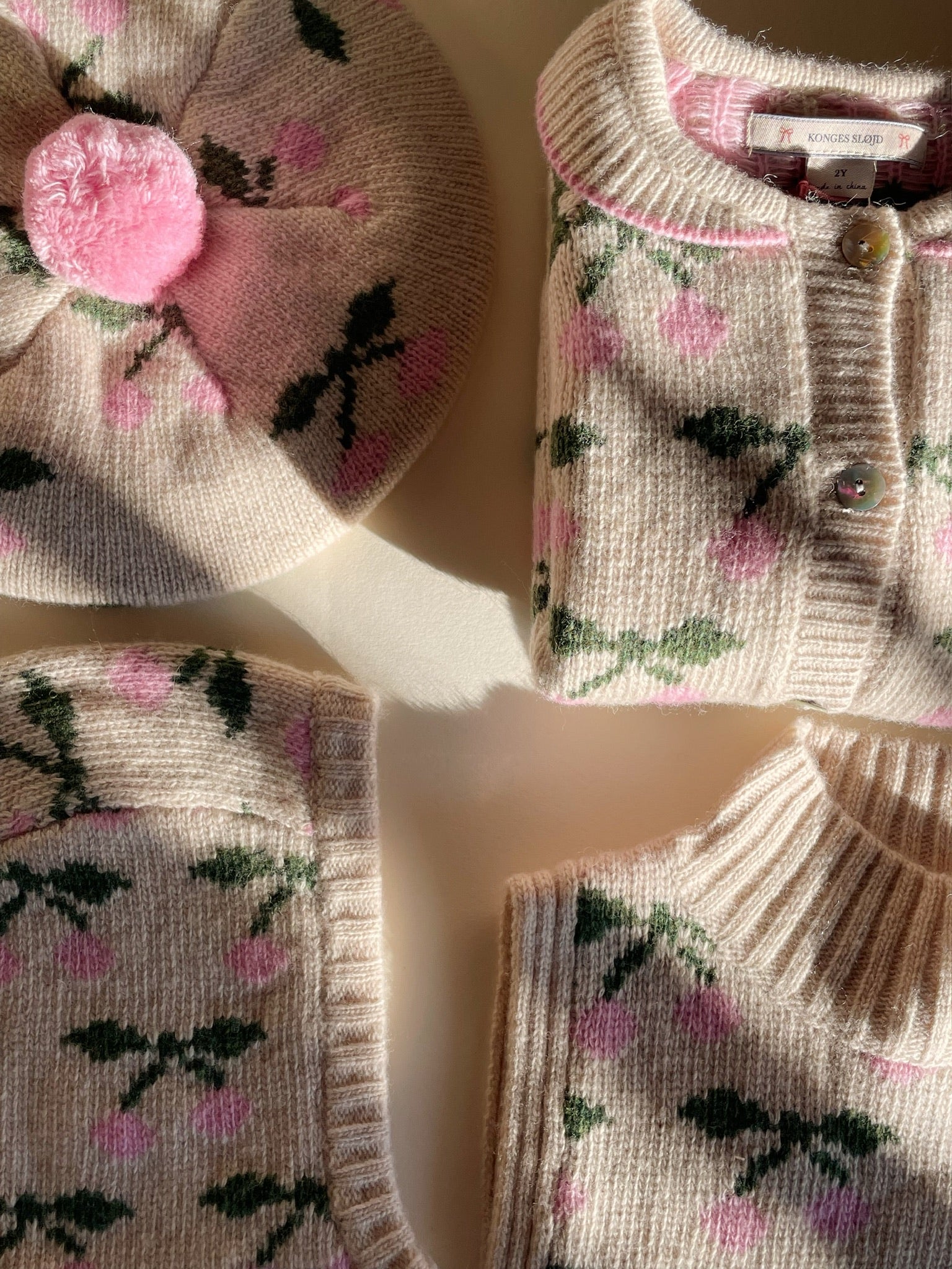 Konges Sløjd Konges Slojd - Belou neckwarmer - Cherry - Pearls & Swines