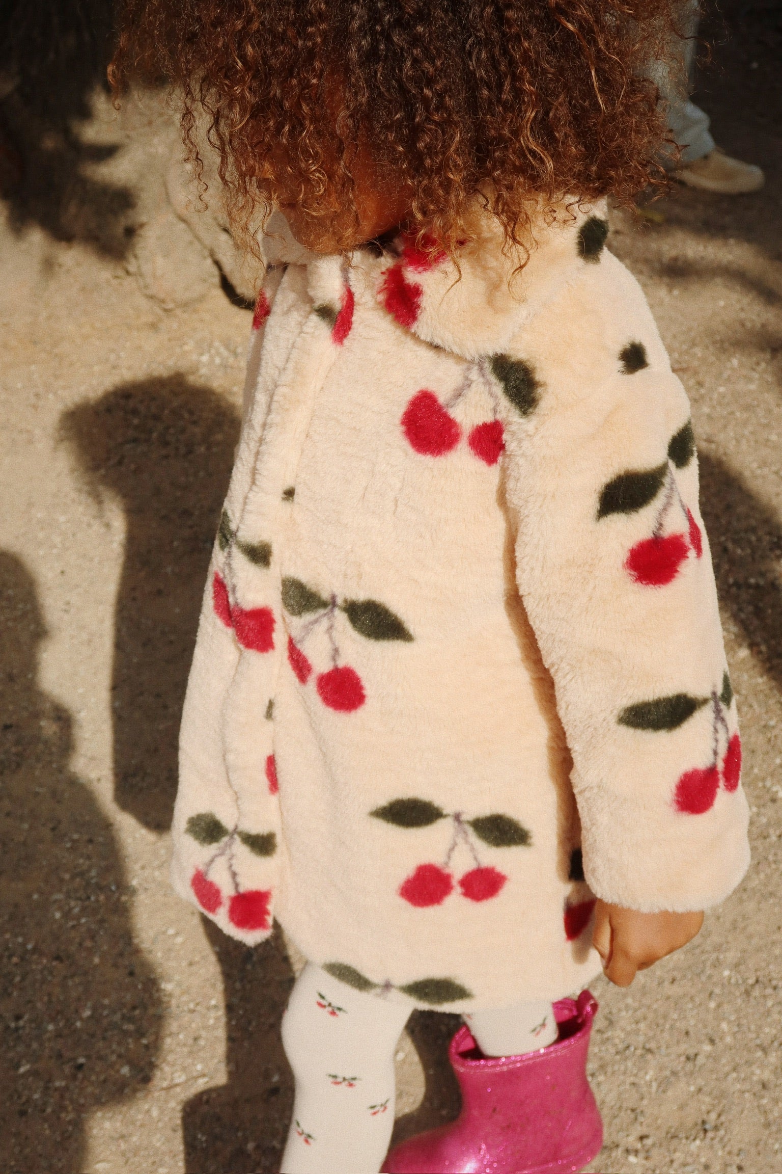 Konges Sløjd Konges Sløjd - Fuzzie Coat GRS - Ma Grande Cerise - Pearls & Swines