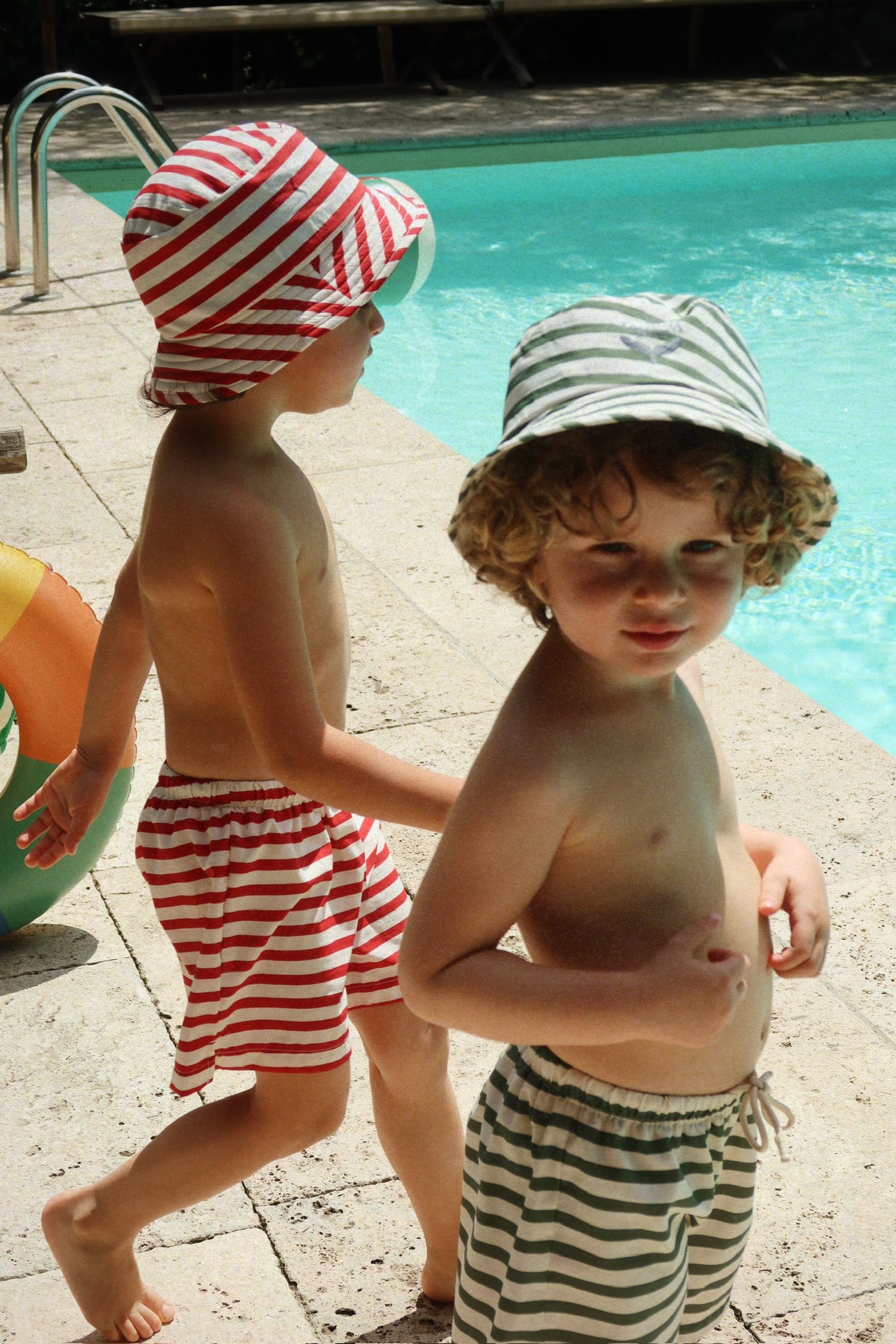 Konges Sløjd Konges Sløjd - Asnou Swim shorts GRS - Stripe Verti - Pearls & Swines