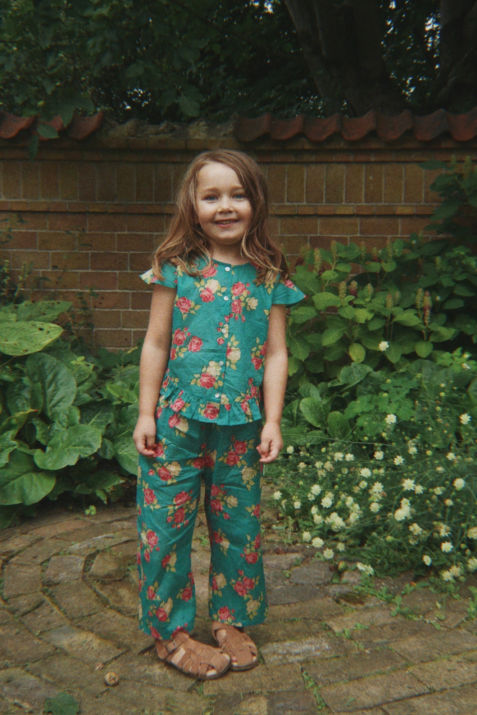 Konges Sløjd Konges Sløjd - Viola Frill Pants GOTS - Midori - Pearls & Swines