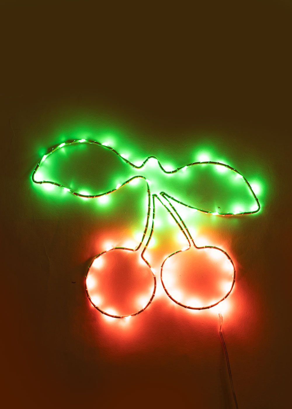 Konges Sløjd Konges Sløjd Wire Lamp - Cherry - Pearls & Swines