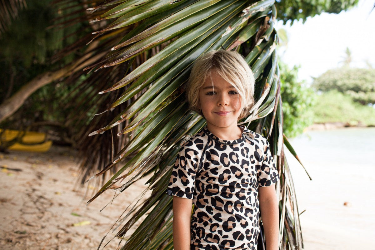 Beach &amp; Bandits Lappendag - Beach & Bandits - Leopard Shark - Tee - Pearls & Swines