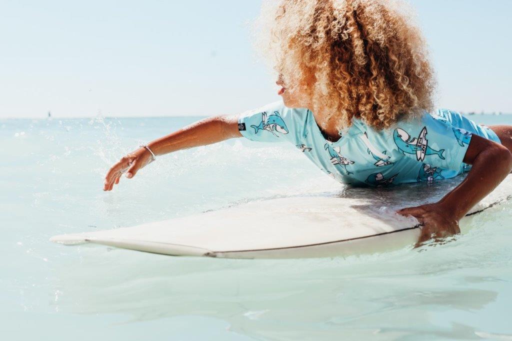 Beach &amp; Bandits Beach & Bandits - Shark Dude - Tee - Pearls & Swines